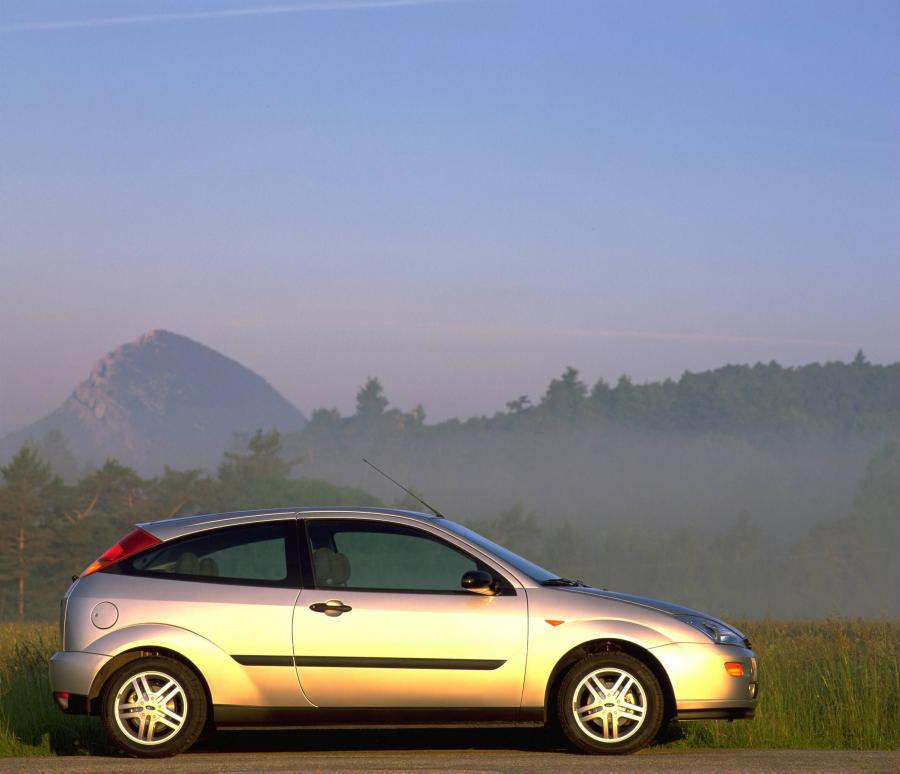 Ford Focus 1999 года  (фото 112 из 130)
